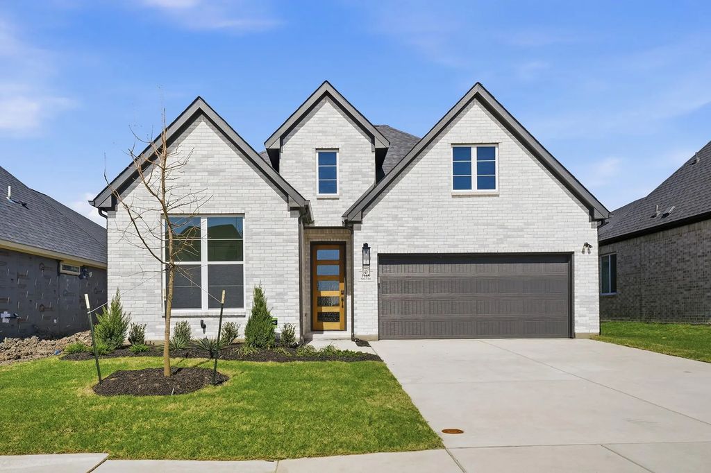 1165 Nora Lane, Forney