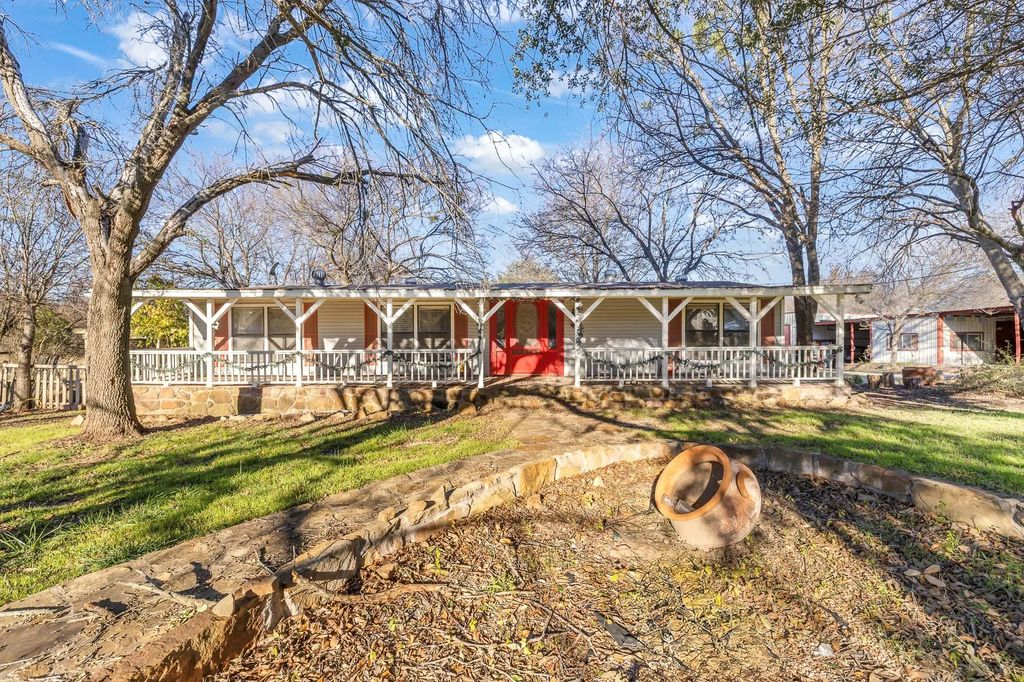200 Pioneer Trail, Weatherford
