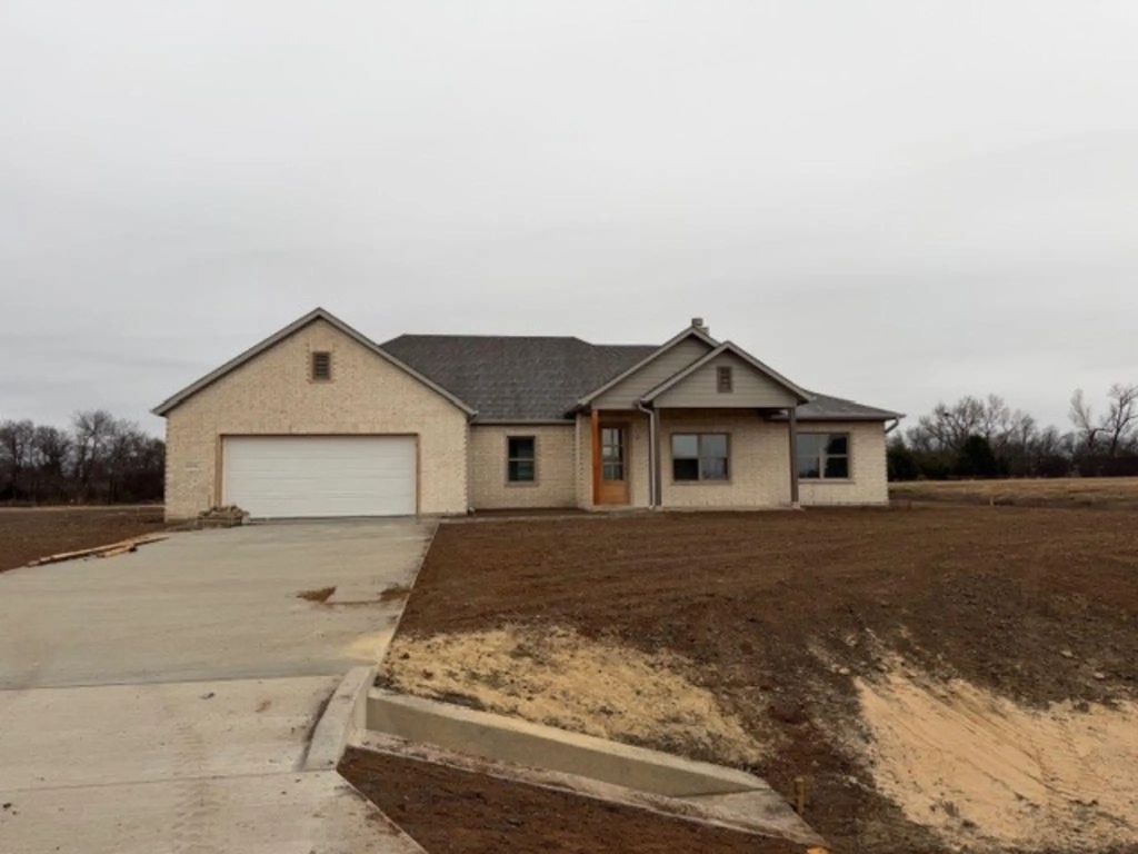 6041 Amber Drive, Sanger