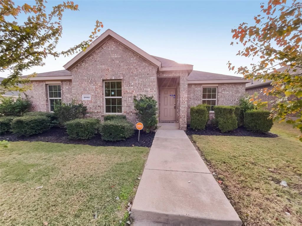 2052 Fair Weather Drive, Lancaster