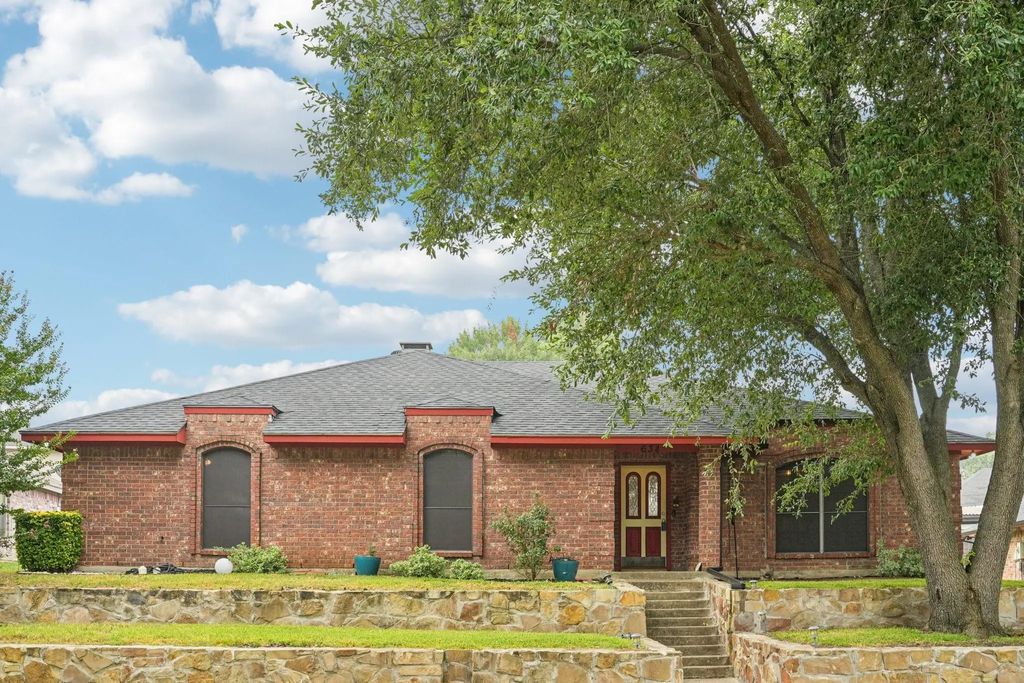 634 Rickey Canyon Avenue, DeSoto