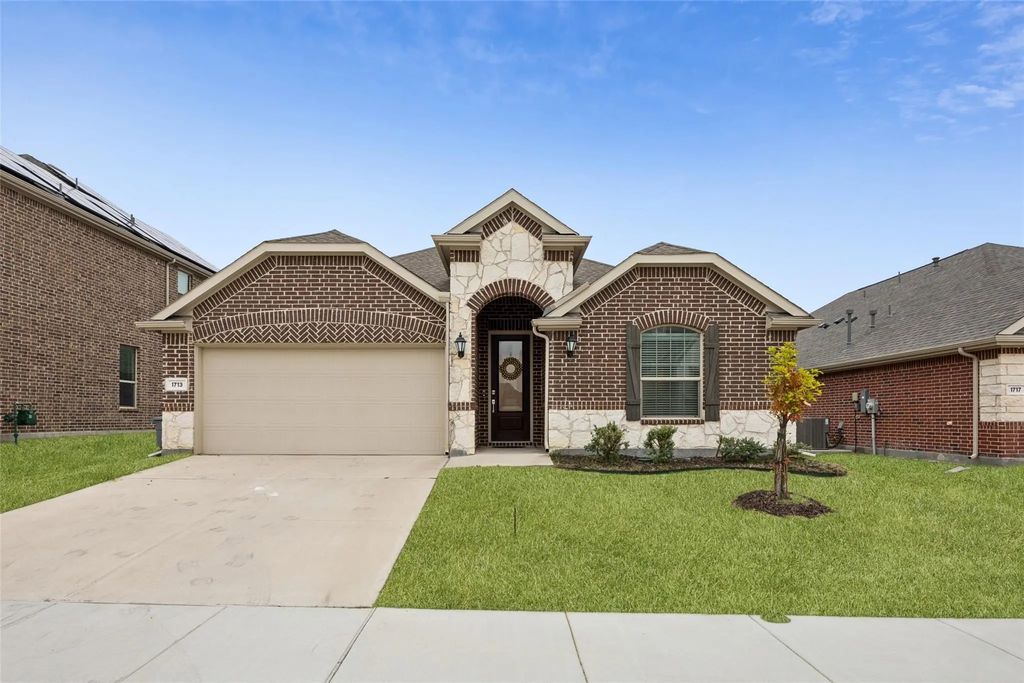 1713 Ordonez Drive, Little Elm