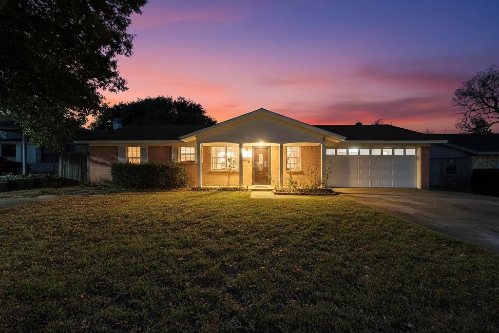 2712 Pennington Street, Irving