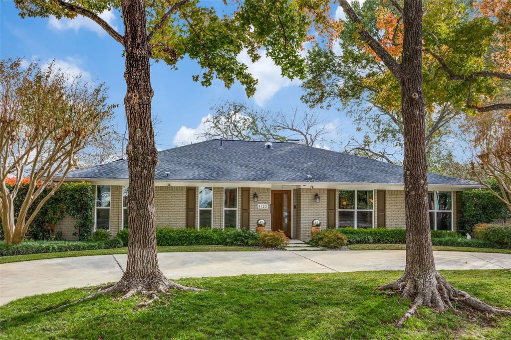 8122 San Cristobal Drive, Dallas