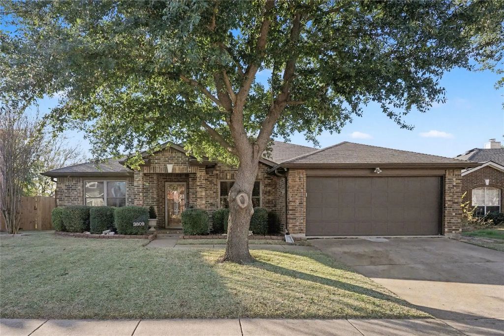 3809 Martha Lane, Rowlett