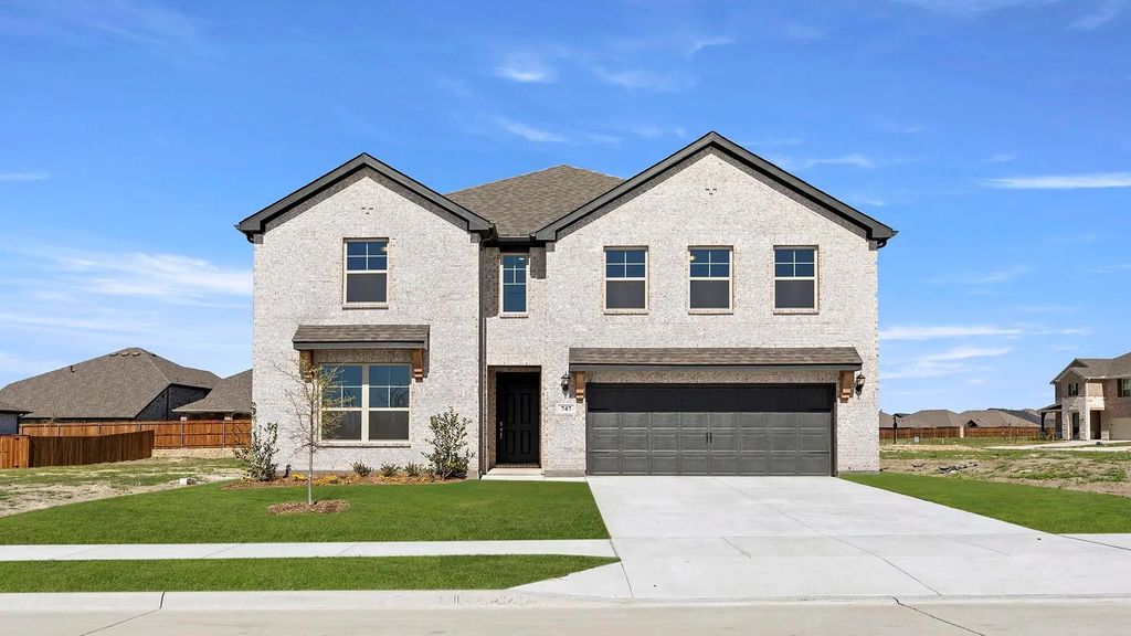 747 Embrace Court, Lavon