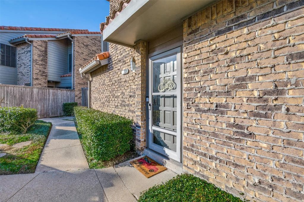 14800 Enterprise Drive 5d, Farmers Branch
