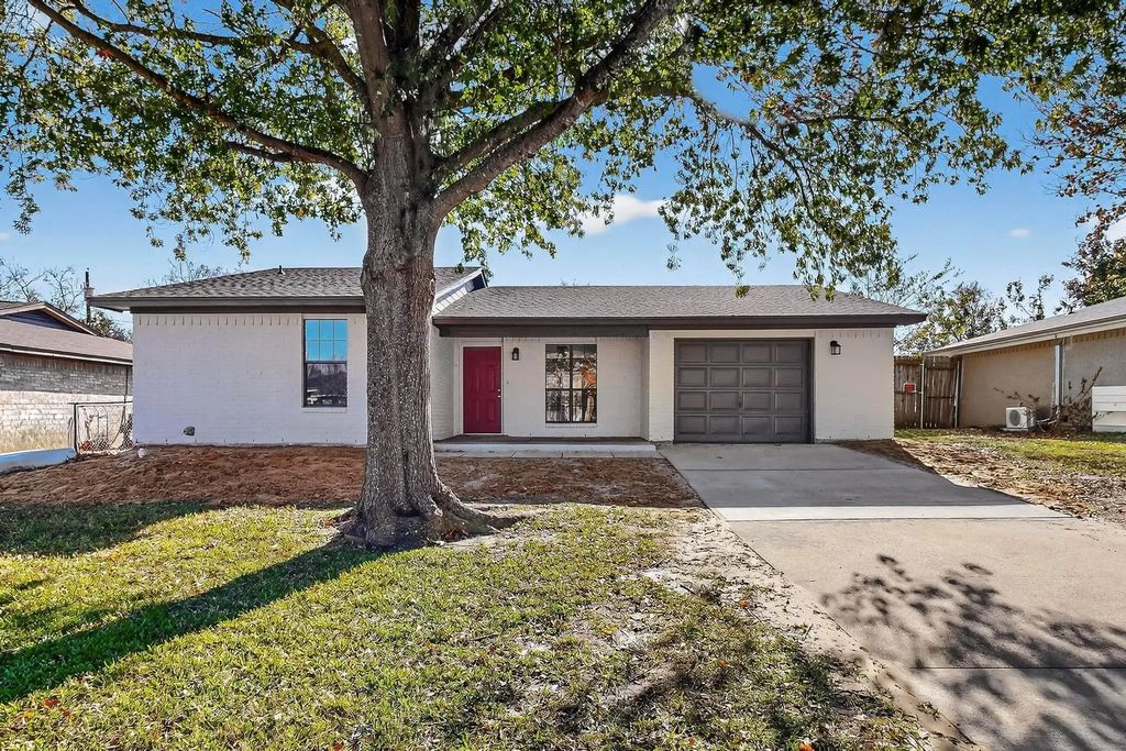 709 Oak Grove Lane, Royse City