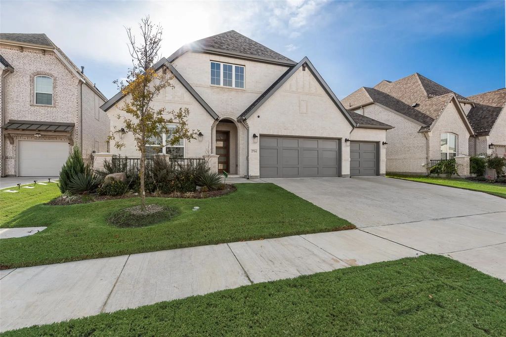 2714 Chambray Lane, Mansfield