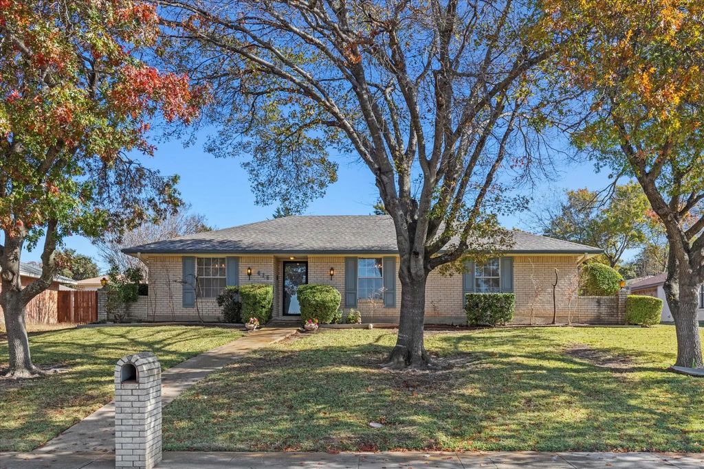 416 Newcastle Drive, DeSoto
