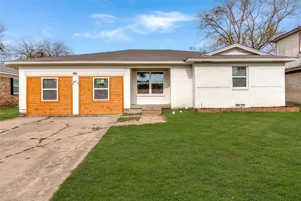9535 Crestshire Drive, Dallas
