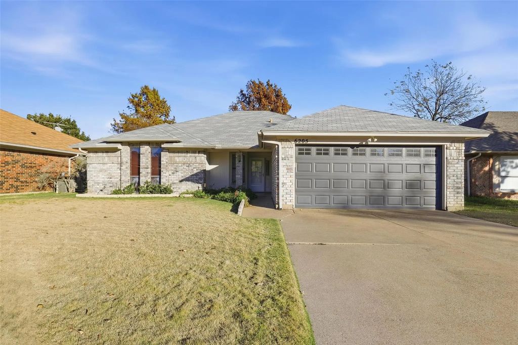 6205 Berlinetta Drive, Arlington