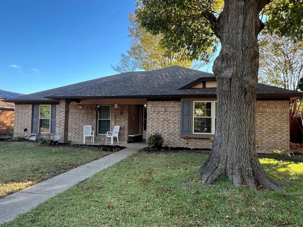 1520 Sunflower Drive, Allen
