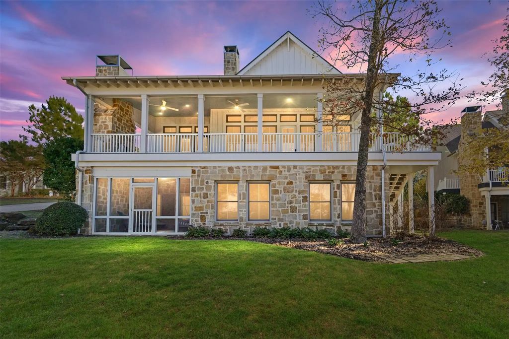 4521 W Cove Court, Malakoff