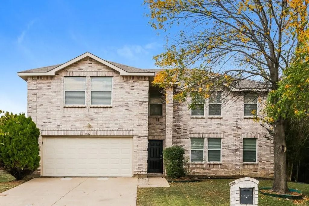 2044 W Grove Lane, Grand Prairie