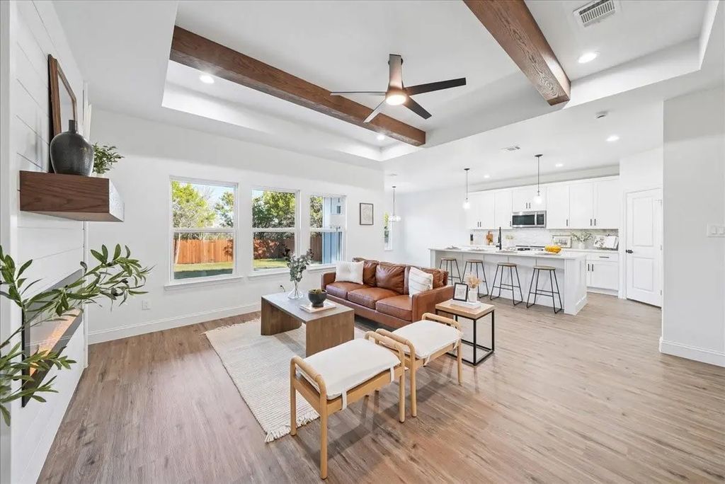 4609 Eagle Nest Court, Granbury