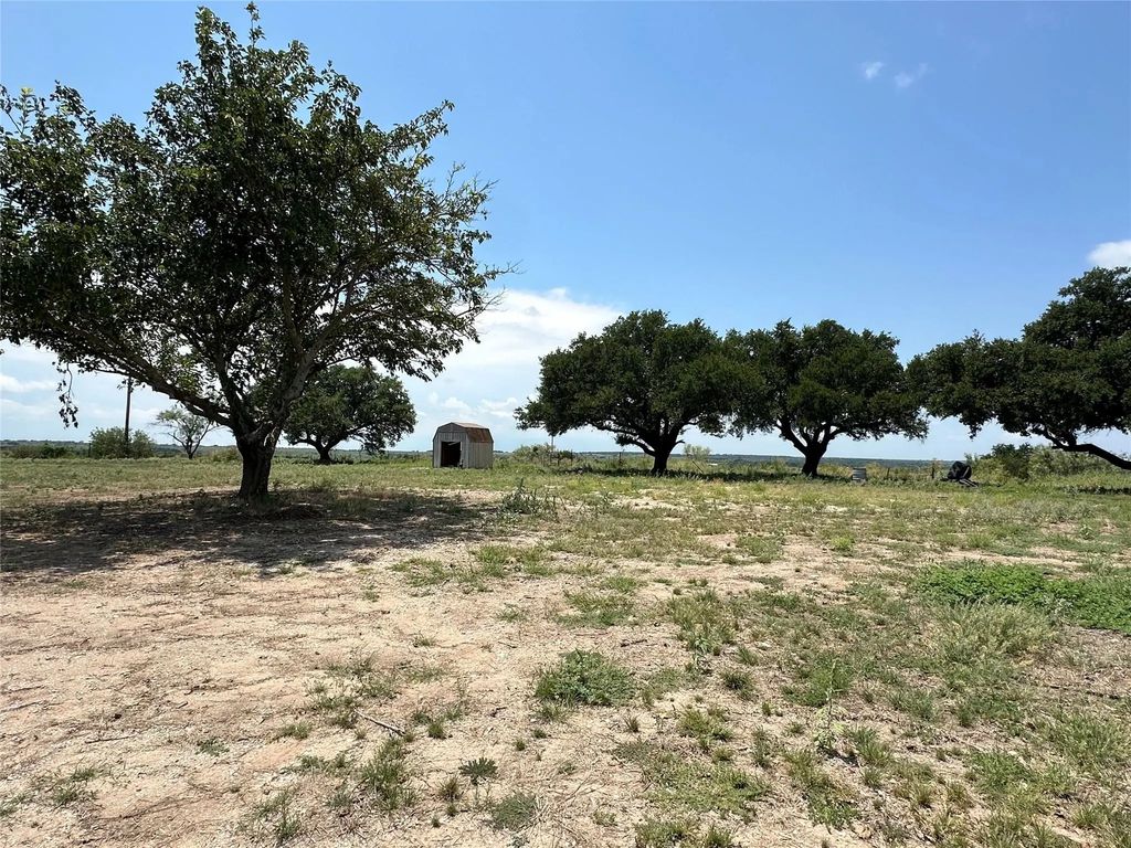 7404 Boswell Court, Lipan