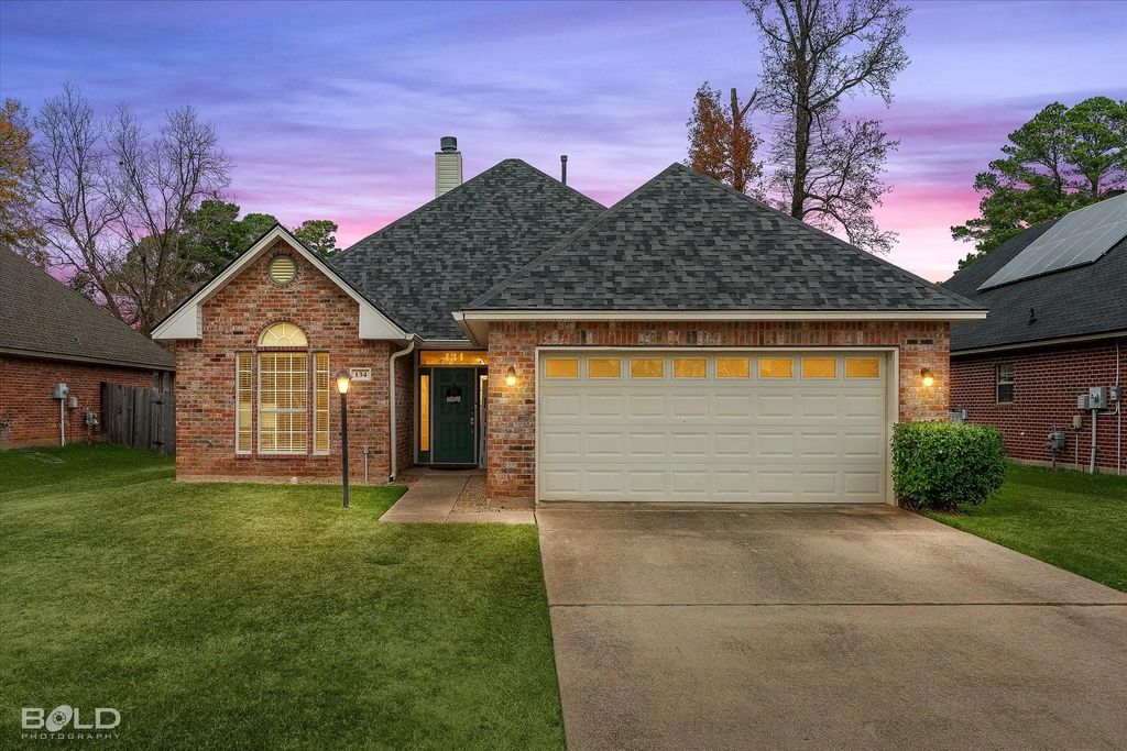 134 Satinwood Circle, Haughton