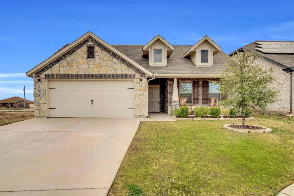 2901 Kokomo Court, Fort Worth