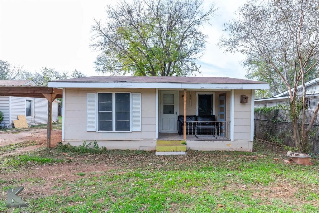 818 Ballinger Street, Abilene