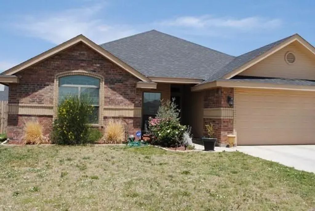 818 Running Water Trail, Abilene