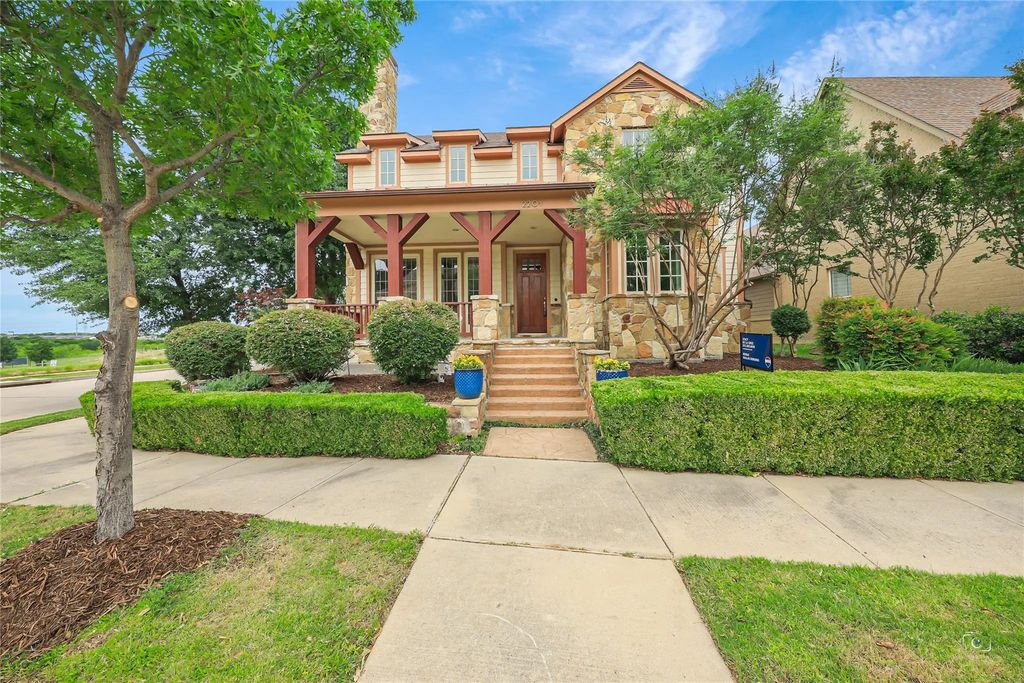 2201 Shakespeare Street, Carrollton