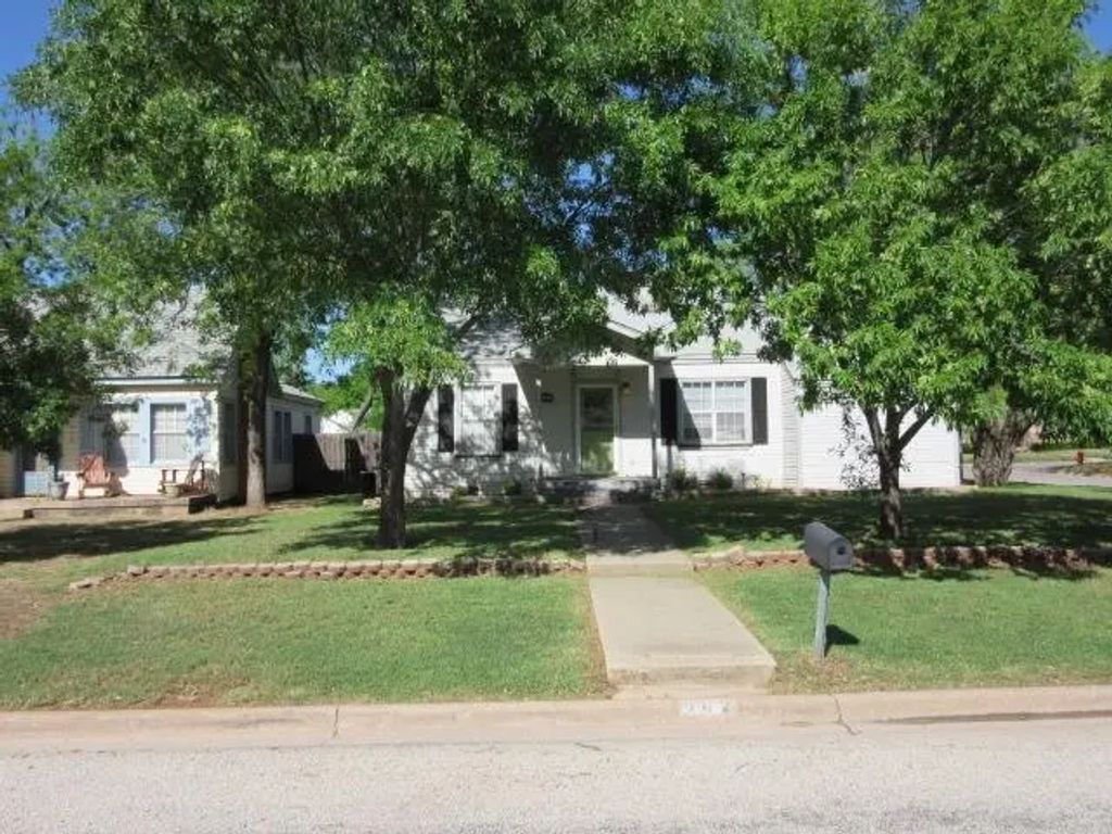 902 Blair Street, Abilene