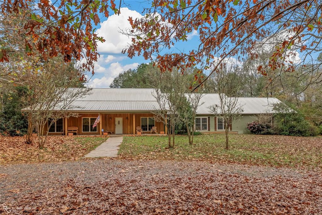 3100 Herren Road, Doyline