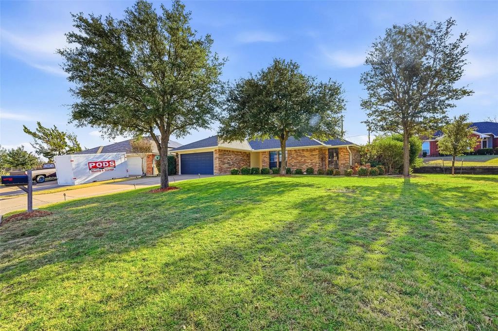 5240 Hill Ridge Drive, Fort Worth