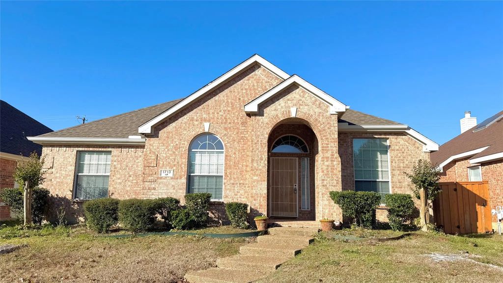 1713 Annmarie Court, Garland