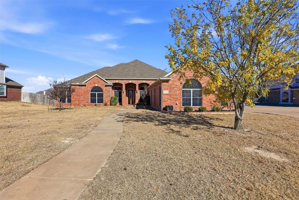 1524 Desert Hills Drive, Fort Worth