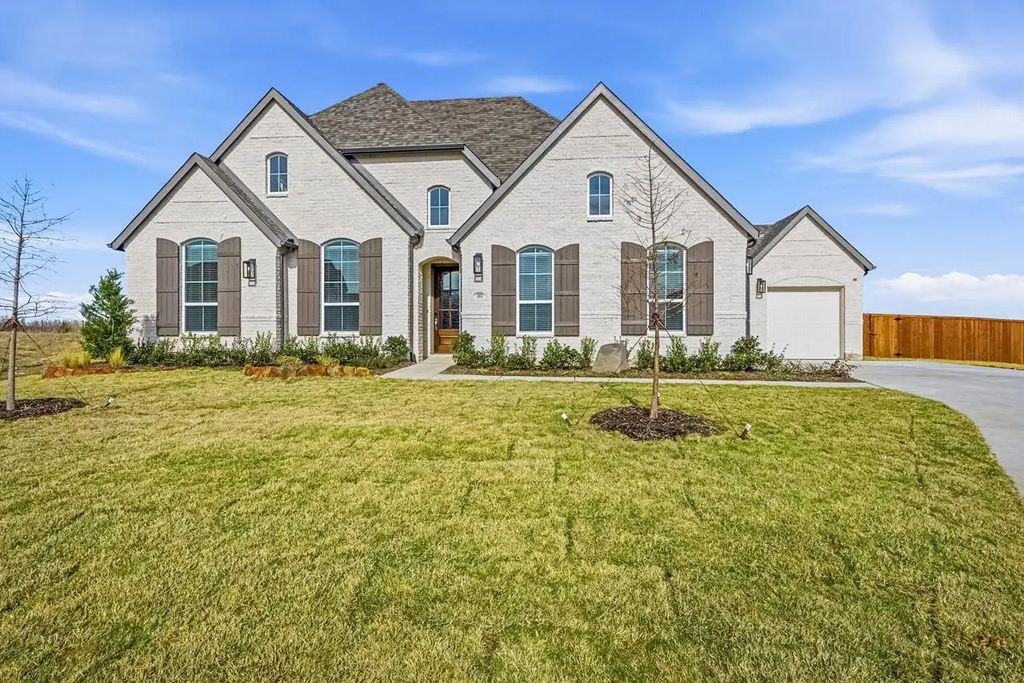 2824 La Paloma, Sherman