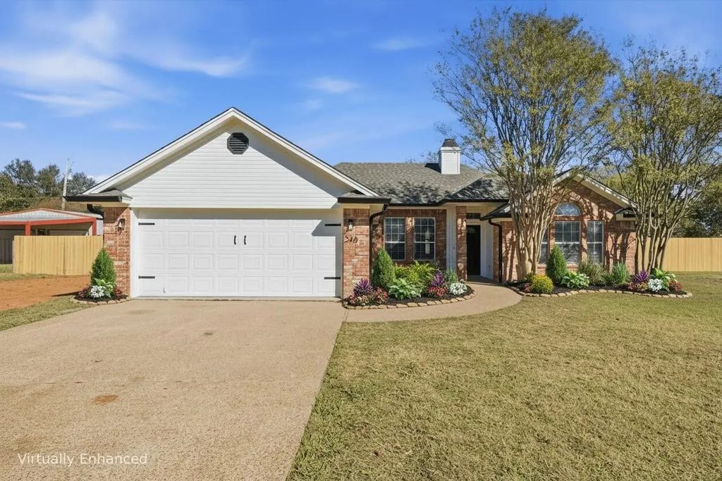 248 Parkhaven Drive, Woodway