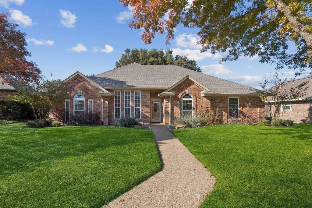 3717 Marlborough Court, Plano
