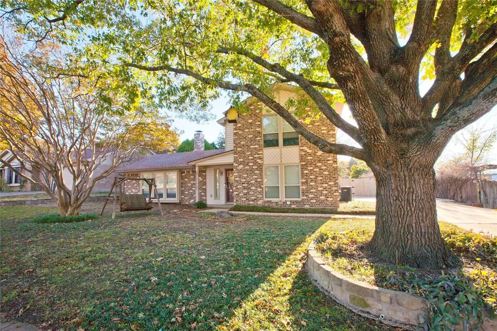 10029 Westpark Drive, Benbrook
