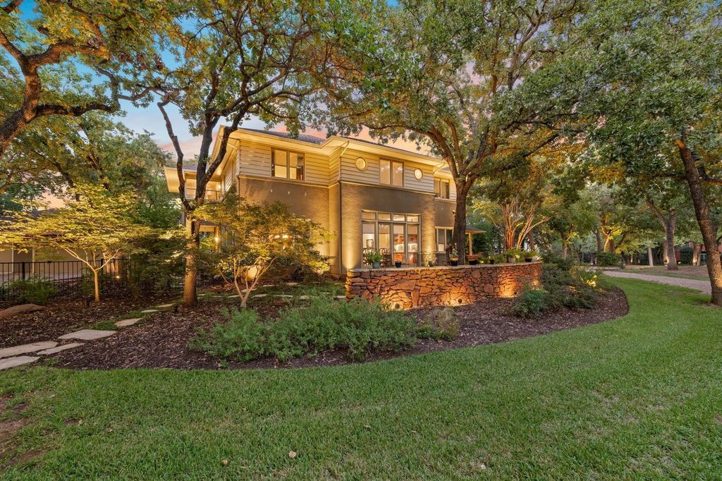 960 Brittany Court, Southlake