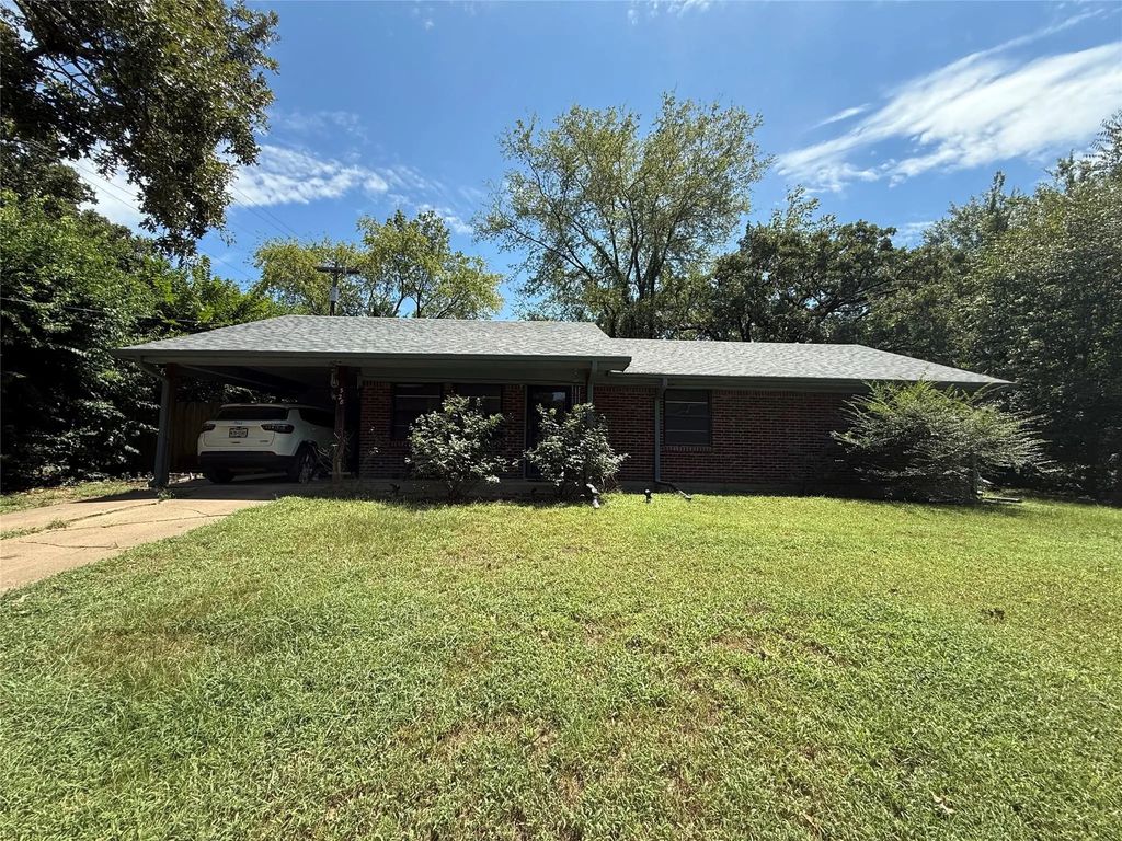 928 Vz County Road 3828, Wills Point