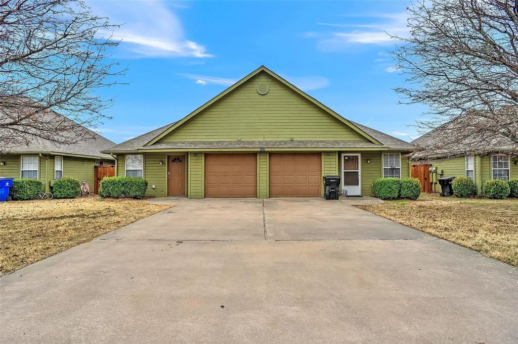 1022 W Coffin Street 102, Denison