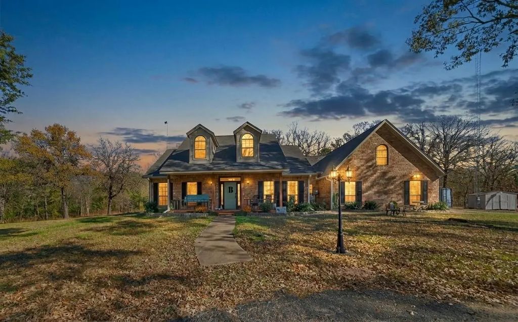 781 State Highway 19, Edgewood