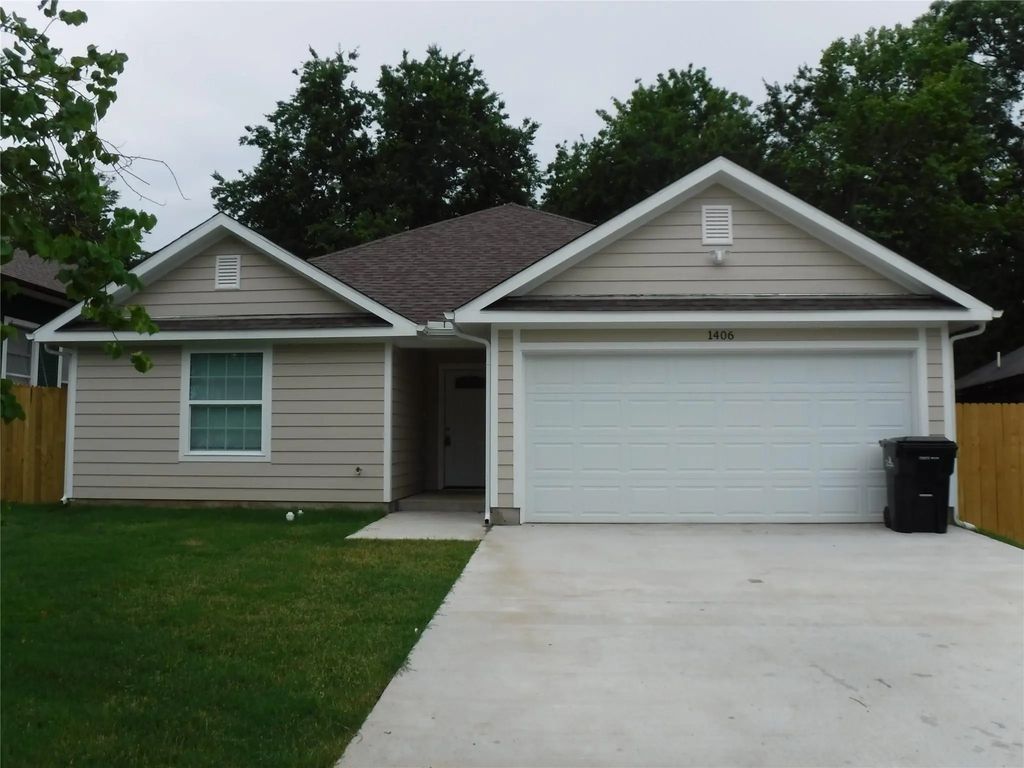 1406 W Sears Street, Denison