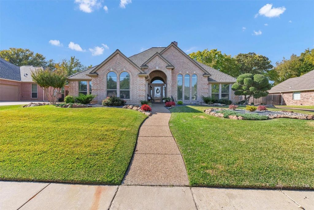 1110 Pheasant Ridge, Keller
