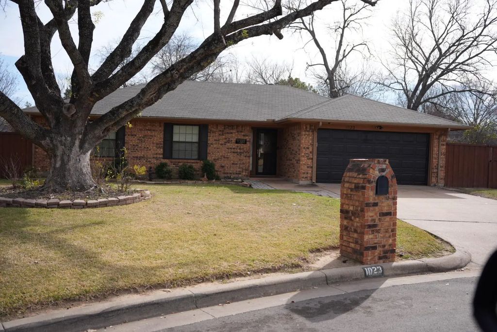 1023 Summerplace Lane, Southlake