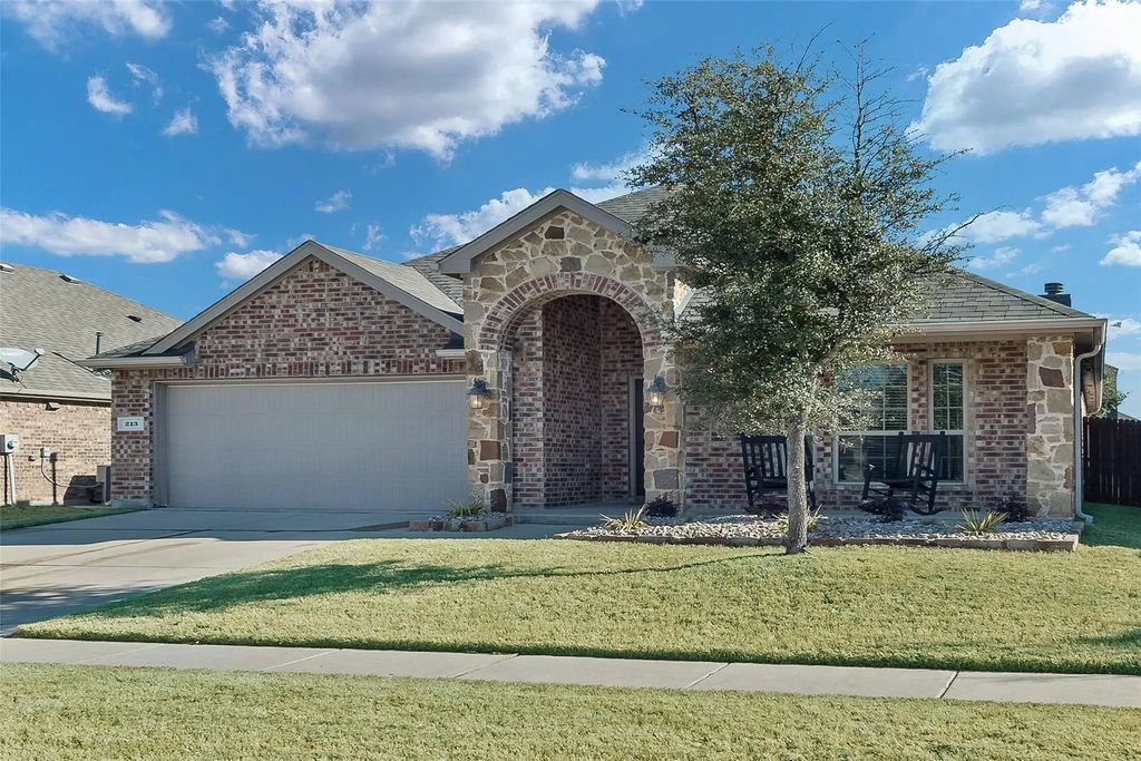 213 Rugby Lane, McKinney