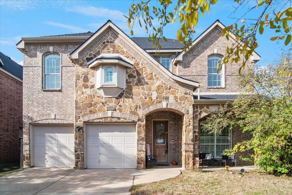 1009 Raleigh Path Road, Denton