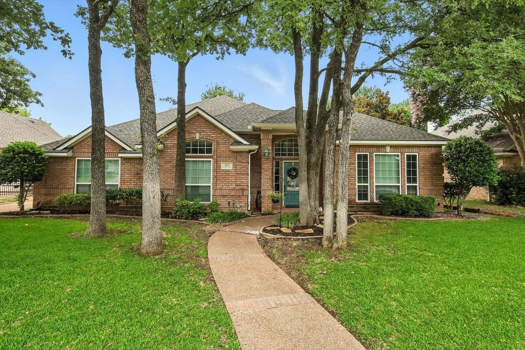 3612 Bordeaux Lane, Hurst