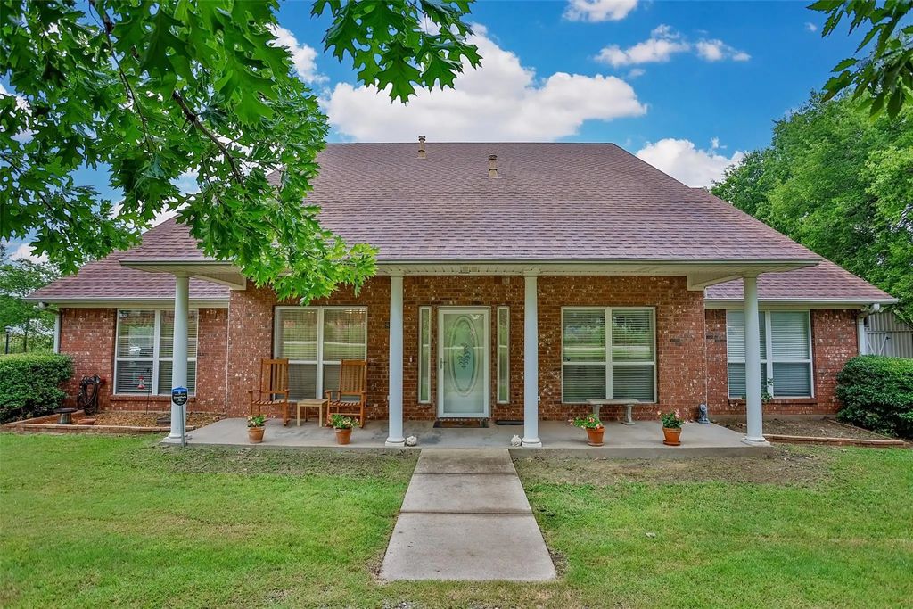 8770 Rector Road, Sanger