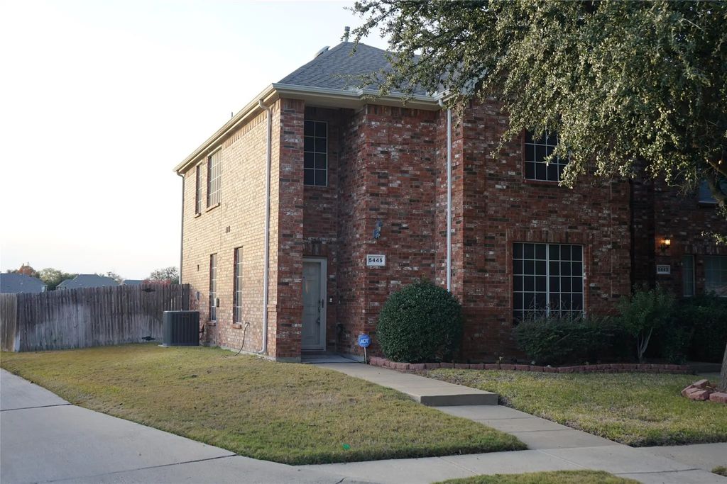 5445 Avery Lane, Grand Prairie