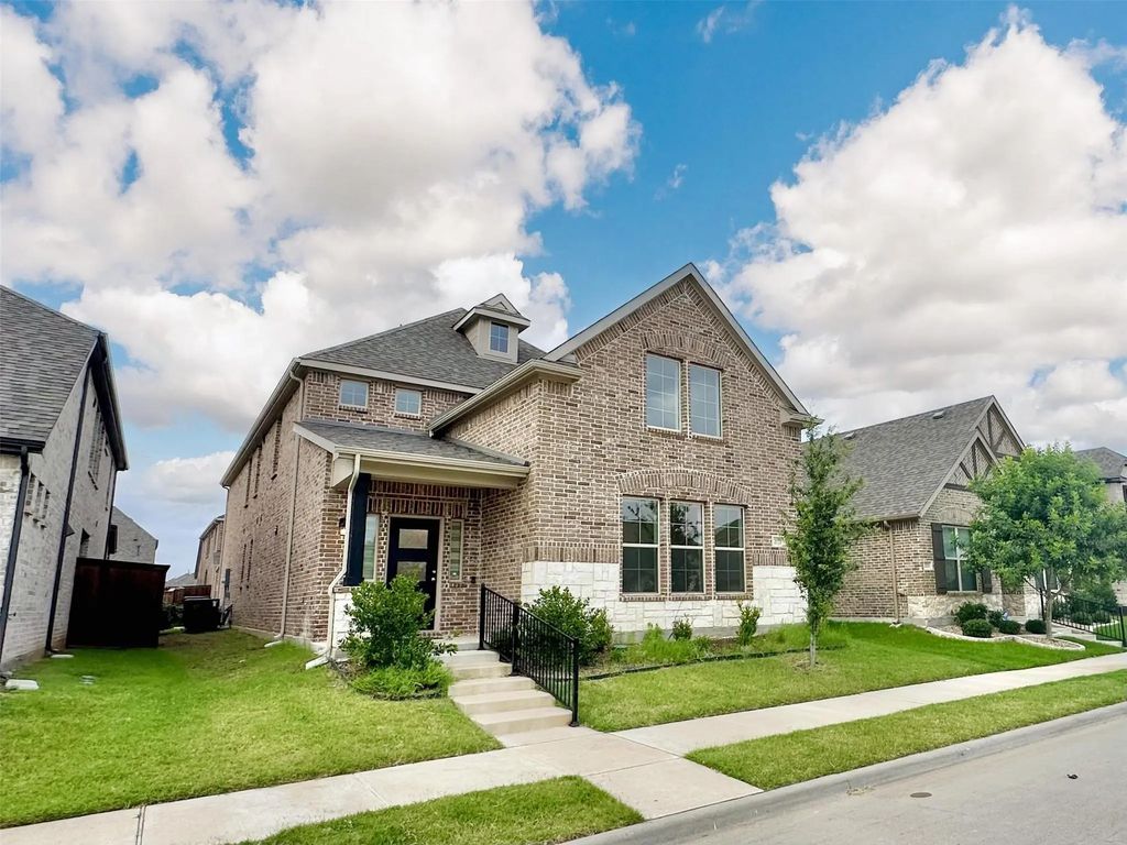 2021 Meliana Drive, Little Elm