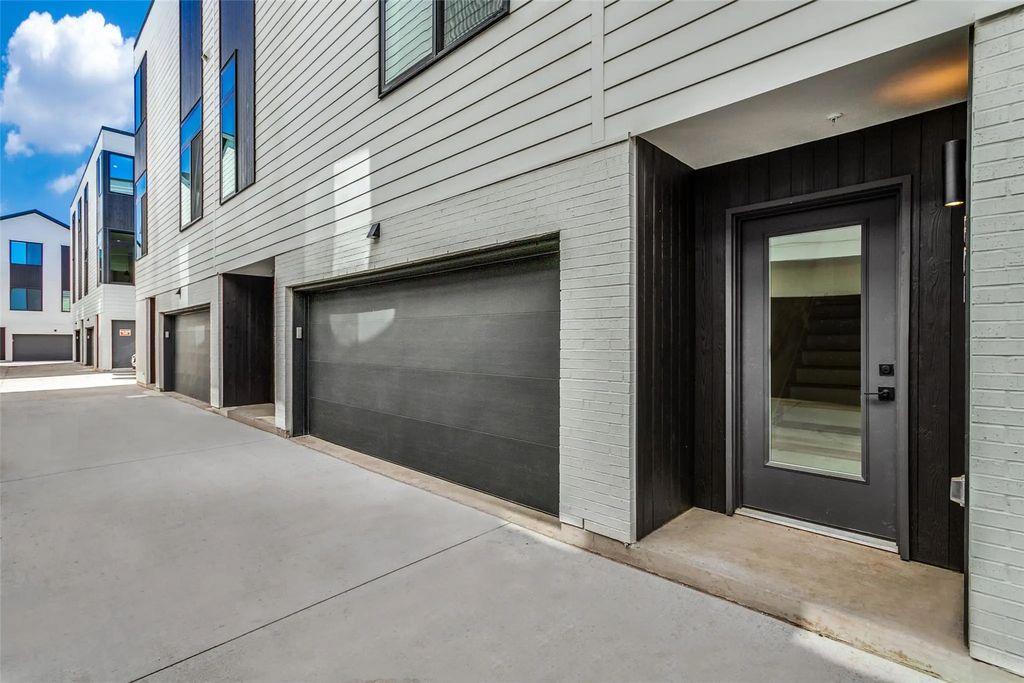 5609 Live Oak Street 301, Dallas