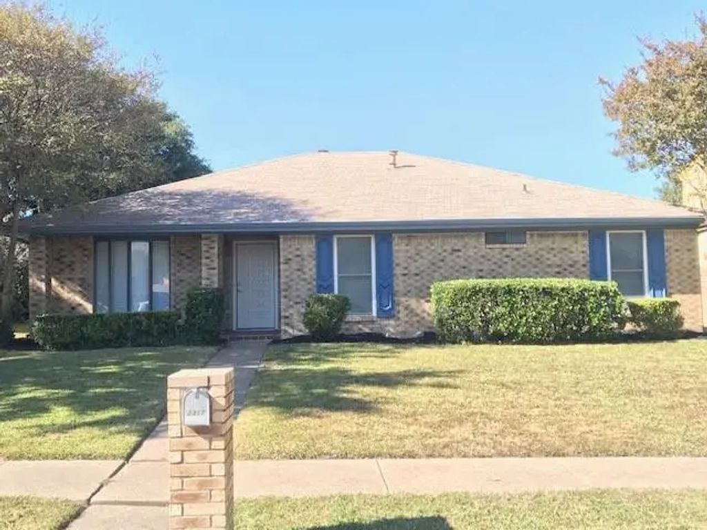 2317 Saharah Drive, Garland